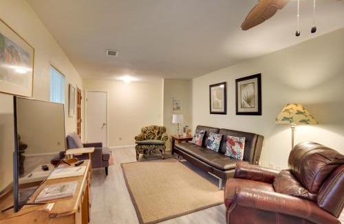 Beaufort House | Downtown Home w/Yard & BBQ - 6 Mi to Downtown!