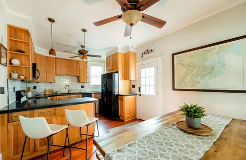 Savannah Victorian District House | Downtown Victorian Near Forsyth, Nightlife, Enmarket Arena by Lucky Savannah