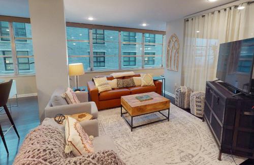 Historic District - North House | Drayton Escape