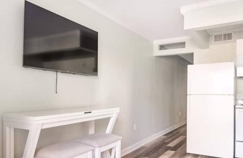 Palmetto Dunes Apartment | Dreamy HHI Retreat w/Pool, Gym