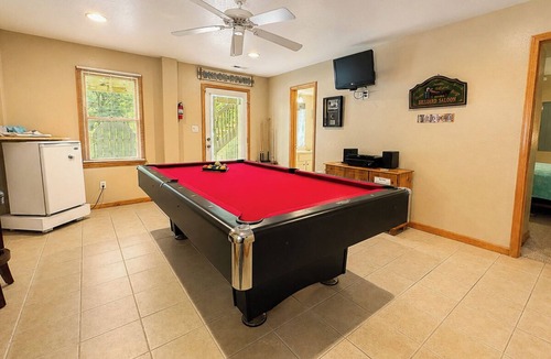 Sea Acres House | Driftin South - 5 BR Oceanside Home in Duck - Short Walk to Shops & Restaurants