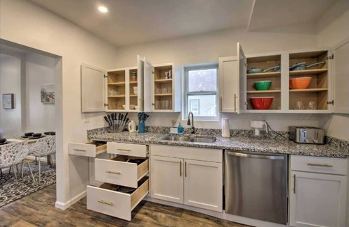 Chesterton House | Dunes Home – Walk to Town, Fenced Yard, Near Dunes | Valpo University | Dunes