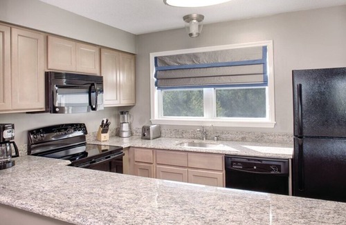Ocean Ridge Condo | Edisto Island | Beach Weekend w/Friends | Pool + Beach | 3BR Sleeps 10