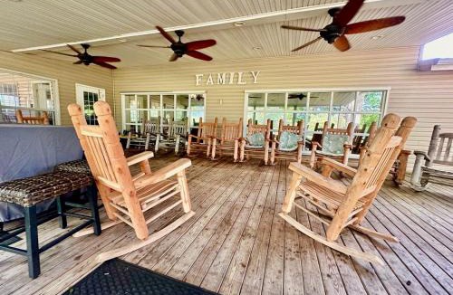 Saucier House | Elevate Your Reunion: Saucier, guest Rental Offering Unrivaled Luxury and All Desired Amenities