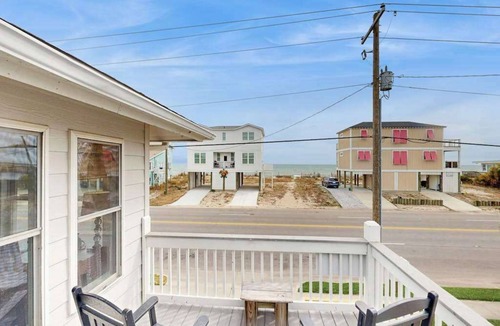 Edisto Island House | Enchanting & sunlit dog-friendly retreat with generous deck - steps to the sand
