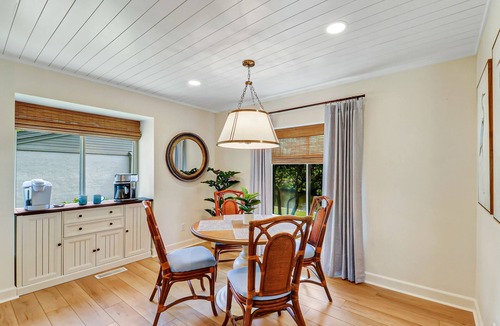 South Beach Villa | Experience Coastal Elegance: Newly Renovated Villa in South Beach Marina