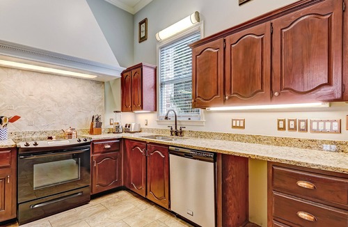 Historic District - North House | Exquisite Estate on Broughton Street!