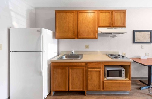 North Charleston Hotel | Extended Stay America Select Suites - Charleston - Ashley Phosphate Rd.
