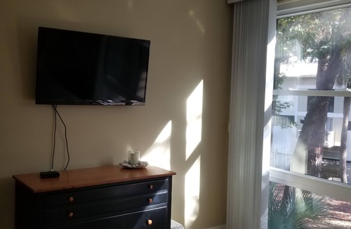 Hilton Head Island Condo | Family Friendly Condo 500 steps to the Beach. Seascape Villas 3240