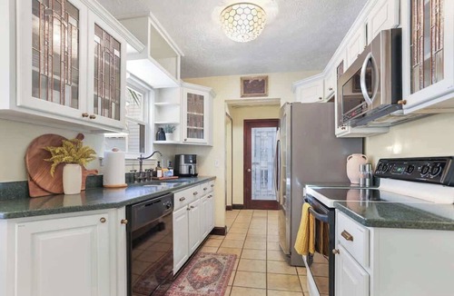 Whitemarsh Island House | Family-Friendly House w/Pool & Game Room