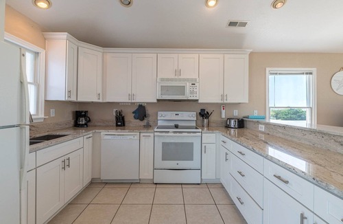 Carolina Dunes House | Flip Flop Inn - Duck, Carolina Dunes, 440 Yds to Beach, Sound View, Courtyard, Pool, Hot Tub