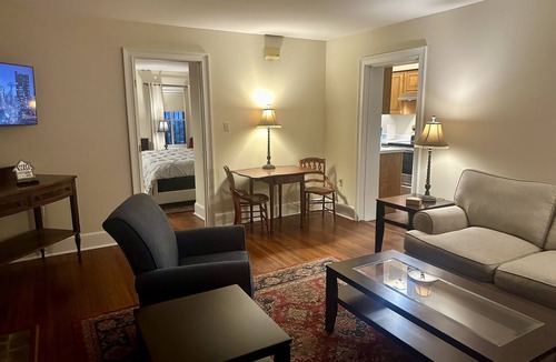 Beach Institute Apartment | Fully furnished garden apartment located 1.5 blocks from beautiful Forsyth Park.