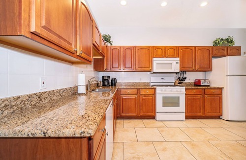 Crescent Lakes House | Gated Area√ 4 Bedroom√ Big Pool&Spa-SunDeck√ Solar Heated√ On Lake√ Near Parks√