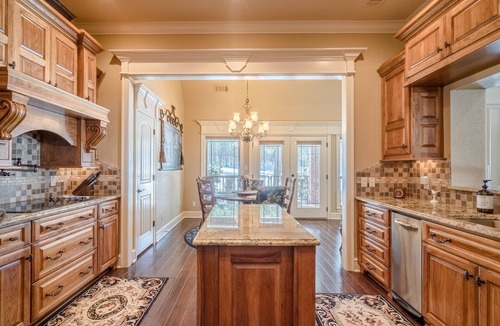 Hot Springs Village House | Golf Course, Enormous Porch, 2 Living Areas, Easy Access, 6 Beds, large BR's