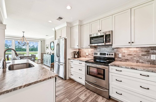South Beach Villa | Gorgeous Views of the Braddock Cove from Luxury 3BR Townhome!