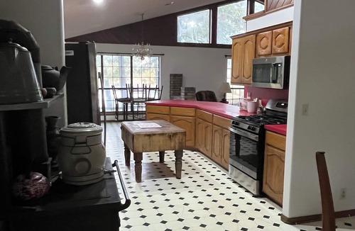 Hatfield House | Granny & Pap’s place, 3 bedroom retreat in the heart of the Ouachita mountains