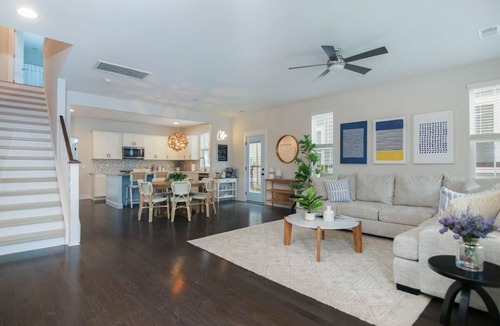 North Charleston House | Happy Ours, Mins to Park Circle, Dtwn, CHS Beach