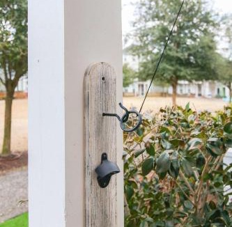 North Charleston House | Happy Ours, Mins to Park Circle, Dtwn, CHS Beach