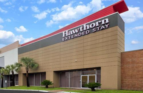 Dentsville Hotel | Hawthorn Extended Stay by Wyndham Columbia-Ft Jackson