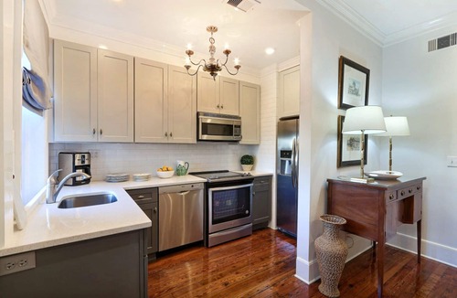 Historic Downtown Savannah House | Heated Pool Access | 5*Clean | Flex Cancelation