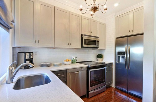 Historic Downtown Savannah House | Heated Pool Access | 5*Clean | Flex Cancelation