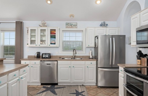 Pine Island House | Heaven Sent: Oceanside, private pool, hot tub, rec room and EASY beach access!