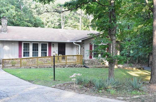 Fairfield Bay House | Hidden Gem - Peaceful and Relaxing Getaway Cozy 3-bedroom house