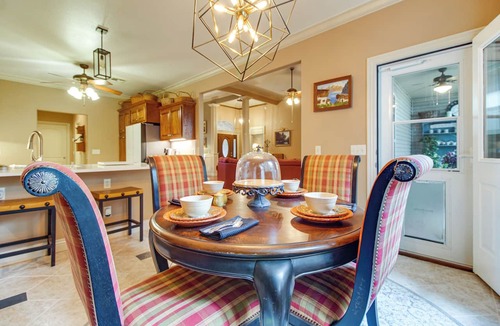 Bella Vista Cottage | Hikes, Tee Times & Lake Days! Bella Vista Getaway