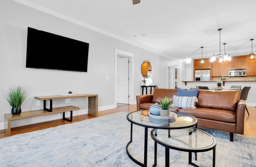 Old West Broad Neighborhood House | Historic District Charming 2BDR w/French Doors | The Juliette #202 by AvantStay