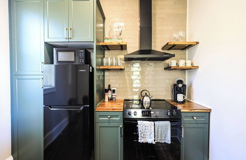 Midtown Apartment | Historic Hideaway by Forsyth
