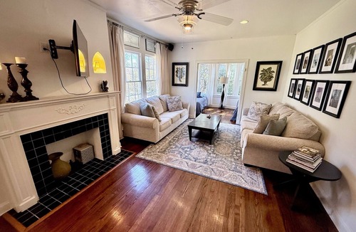 Caddo Heights-South Highlands House | Historic S. Highlands Charming Cottage by Betty Virginia Park!
