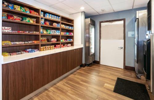 Walterboro Hotel | Holiday Inn Express & Suites Walterboro by IHG