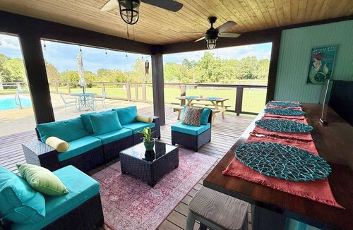 Gulfport House | Hometown Hideaway: A Lake House with Pool - minutes to MS Gulf Coast Beaches