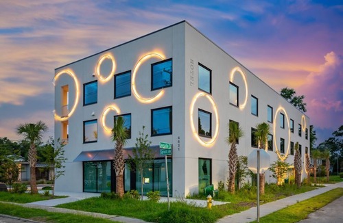 North Charleston Hotel | Hotel Circulo - Park Circle - Suites 340 and 350