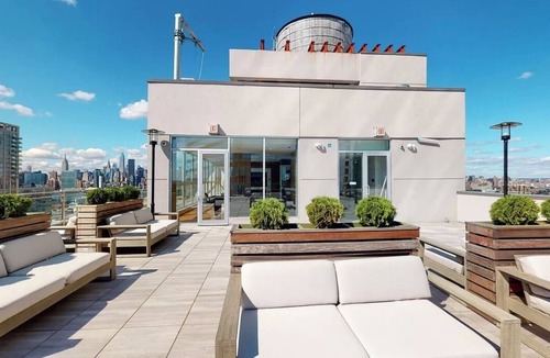 Hunters Point Condo | Huge 2 bed new penthouse condo in Long Island city