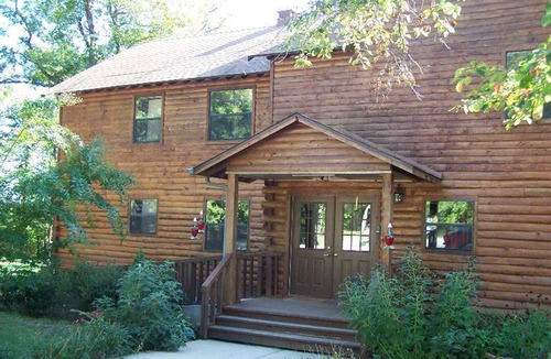 Jasper Cabin | Huge Log Cabin Perfect for Family Reunions & Church/Corporate Retreats