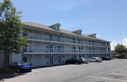 North Charleston Hotel | InTown Suites Extended Stay North Charleston SC - Rivers Ave