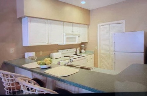 Shipyard Plantation Resort | ISLAND RESORT - 2 minutes to the OCEAN BEACHES and next to GREAT GOLFING