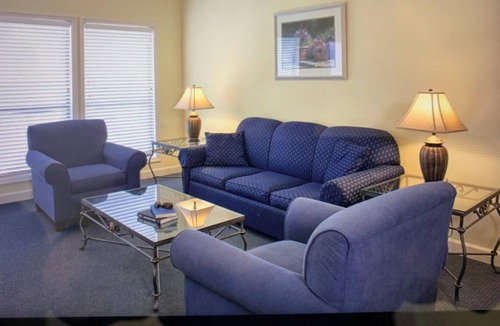Shipyard Plantation Resort | ISLAND RESORT - 2 minutes to the OCEAN BEACHES and next to GREAT GOLFING