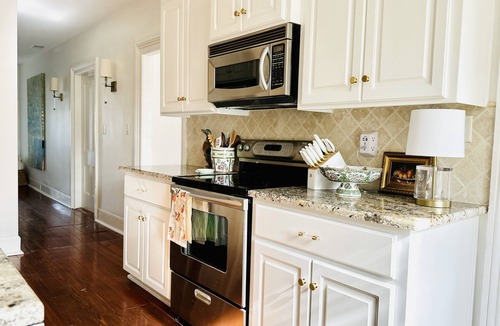 Historic Downtown Savannah Condo | Jones St Penthouse with PRIVATE Rooftop & Spectacular Views ~ FREE Golf Cart