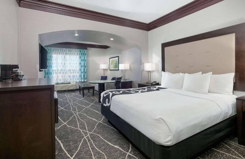 Bryant Hotel | La Quinta Inn & Suites by Wyndham Little Rock - Bryant