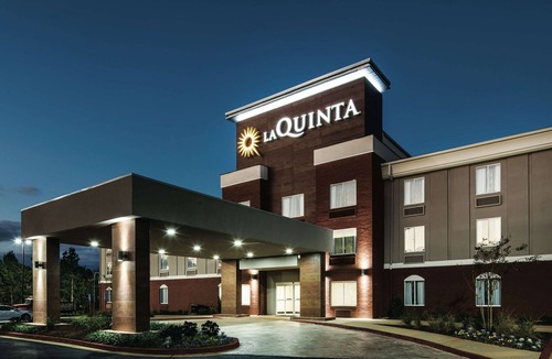 Milledgeville Hotel | La Quinta Inn & Suites by Wyndham Milledgeville