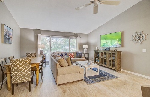 Isle of Palms Apartment | Lagoon Villa 42, Wild Dunes Amenities Included!