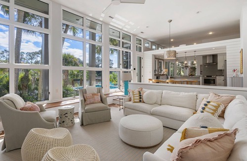 Vanderhorst Plantation House | Lagoonfront Luxury: Pool, Beach Walk