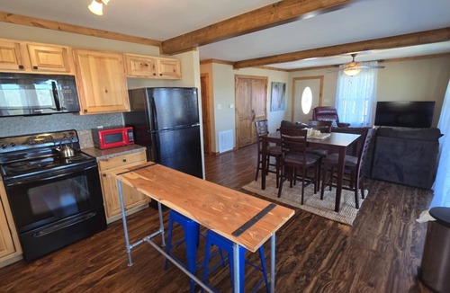 Quitman House | Lakefront Escape with Hot Tub
