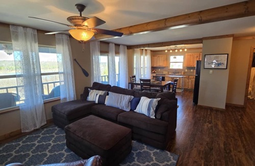 Quitman House | Lakefront Escape with Hot Tub