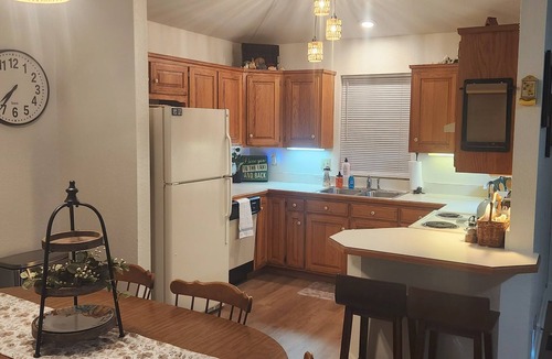 Lost Bridge Village House | Lakefront Retreat Cove Access 5 Min to Marina 4/3-Sleeps 10
