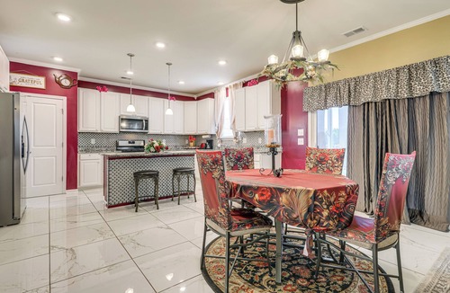 Moncks Corner House | Lakes, Gardens & More! Getaway in Moncks Corner
