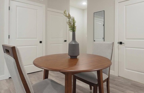 Beaufort Apartment | Landing | Incredible 1BD, Gym