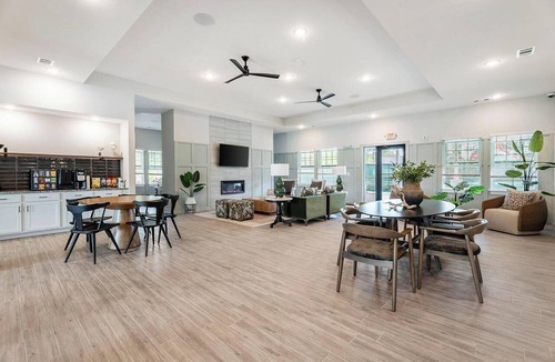 Beaufort Apartment | Landing | Incredible 1BD, Gym
